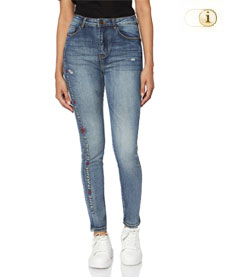 Desigual Jeans mit Stickerei. Knöchellange, blaue Skinny Jeans mit farbiger Textbotschaft am rechten Bein. Farbe: blau.