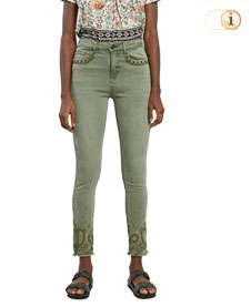 Desigual Exotic Jeans mit Paisley-Stickereien, Blumen und Bordüren mit Pailletten. Boho-Touch der Skinny Jeans mit ausgefranstem Saum. Farbe: grün.