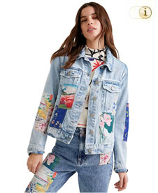 Desigual Jeansjacke mit Patches aus japanischer Landschaften und Blumen. Waschung im Vintage-Look. Farbe: Blau.