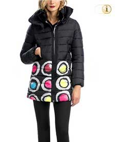 Desigual Winterjacke ARTEMIS, gesteppt und mit bunten Kreisen im unteren Bereich. Stoff: 100% smartes Polyester. Farbe: schwarz.