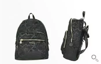 Schwarzer Desigual Rucksack mit schwarz-grauer floraler Musterung.