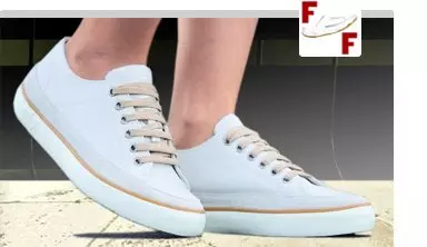 Weiße FitFlop Sneaker für Damen.